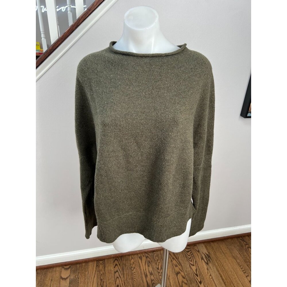VIKTORIA & WOODS 100% Wool Sweater Green Size 2 Medium